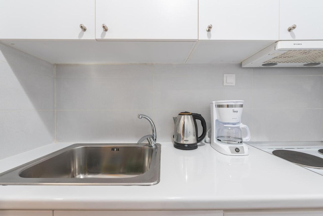 Apartment At Megaro Mousikis St Semi Basement 1Bed 2 Pers Atena Exterior foto