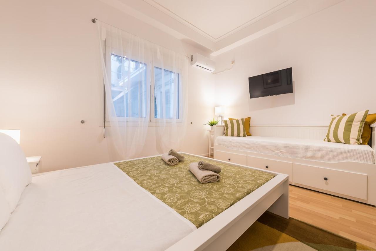 Apartment At Megaro Mousikis St Semi Basement 1Bed 2 Pers Atena Exterior foto