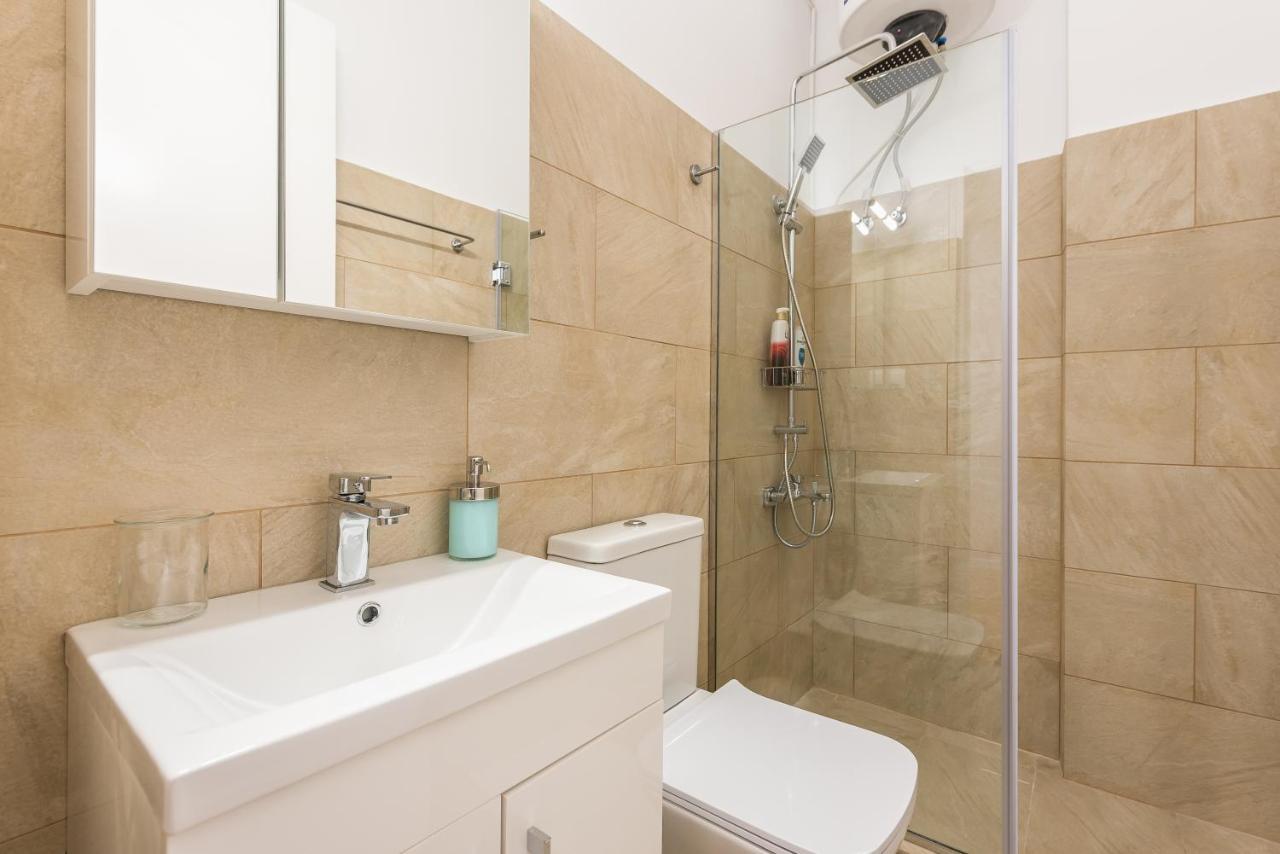 Apartment At Megaro Mousikis St Semi Basement 1Bed 2 Pers Atena Exterior foto
